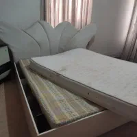 تخت دو نفره