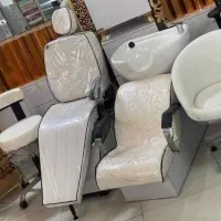 صندلی و سرشور تخت سالن زیبایی