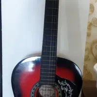 گیتار کار کرده تمیز و سالم