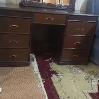 میز آرایشی با آینه سالم و تمیز|تخت و سرویس خواب|خمینی‌شهر, |دیوار