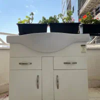 کابین روشویی همراه با کاسه