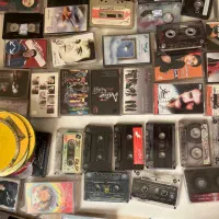 سی‌دی و نوار کاست‌های قدیمی و جدید