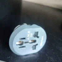 دوشاخه ۳ به دو  آمپر ۲۰