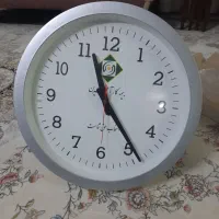 ساعت دیواری بزرگ