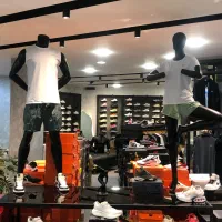 فروشنده پوشاک نیازمندیم