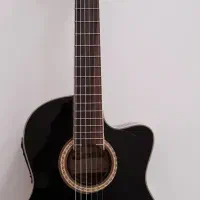 گیتار حرفه ایی و آموزشی همره با کلاس رایگان|گیتار، بیس، امپلیفایر|مشهد, آزادشهر|دیوار