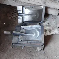 فروش قالب بیل و کلنگ به همراه لوازم کارگاهی|ابزارآلات|ری, بازار آهن|دیوار