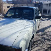 ماشین پیکان سواری مدل ۸۳