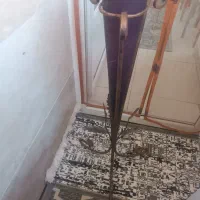 گلدان پایه فلزی محکم و سنگین با گلدان شیشه ای ضخیم|گل مصنوعی|پاکدشت, پاکدشت (مامازند)|دیوار