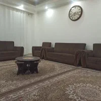 فروش یک دست مبل هفت نفره راحتی همراه میز و عسلی