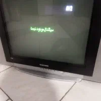 تلویزیون قدیمی سالم همراه با کنترل جادویی