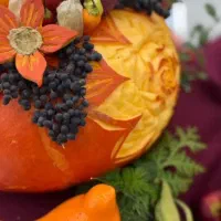 چیدمان دکور یلدا در لوکیشن شما