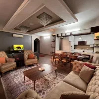 دو قدمی وکیل آباد/ طبقه اول با آسانسور/بازسازی فول