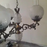 ۱عدد لوستر ۲ عدد دیوار کوب قدیمی لاله ها خارجی