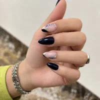 آف ۵۰ درصد کاشت ناخن