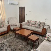 مبل ۹ نفره با شزلون و میز جلو مبلی|مبلمان خانگی و میز عسلی|رشت, باهنر|دیوار