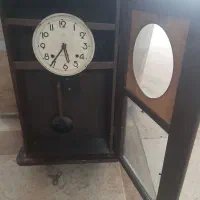 ساعت دیواری قدیمی
