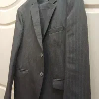 کت وشلوار|لباس|قم, باجک دو|دیوار