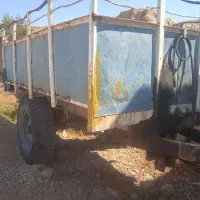 تراکتور با ادوات کشاورزی