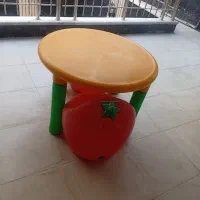 میز و صندلی بچه گانه
