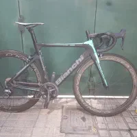 دوچرخه کورسی بیانچی(جاینت اسکات مریدا کربن کنندال)