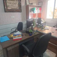 منشی کاریابی