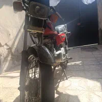موتور سیکلت هندا 125سندبنام میخورد
