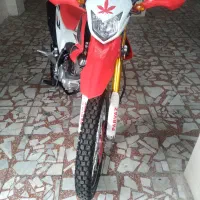 تیلر پرواز خشگ بدونه مشابه|موتورسیکلت|صومعه‌سرا, |دیوار