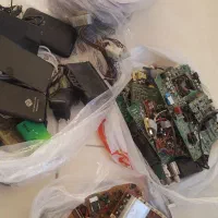 فروش چندکیلو برد یا بورد لوازم الکترونیکی|لوازم جانبی موبایل و تبلت|شیراز, شهرک گلستان شمالی|دیوار