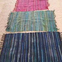 پادری رنگ قرمز وآبی وسبز