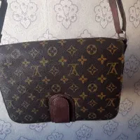 کیف مدل ال وی جادار|کیف، کفش، کمربند|پرند, فاز ۳|دیوار