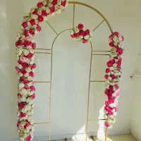 محرابی فلزی پنجره ای