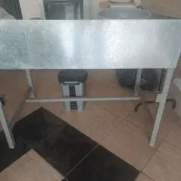 میز کار   مرغ فروشی