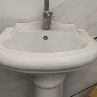 روشویی وشیر