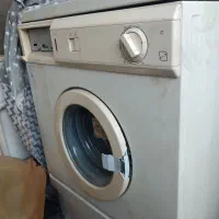 لباسشویی ارج سالم و در حال استفاده