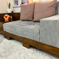 مبل راحتی دو نفره بهمراه میز کنج