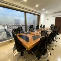 استخدام مشاور حرفه‌ای خانم و آقا