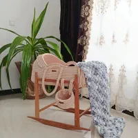 گهواره ،کریر و تخت کنار مادر تریکو