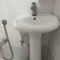 روشویی با شیر اب