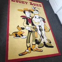 فرش|فرش|هشتگرد, فاز ۷ مهستان|دیوار