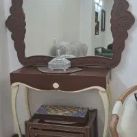 آینه کنسول تمیز و سالم
