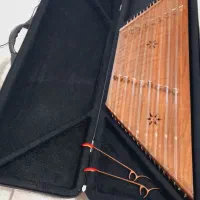 سنتور در حد نو قیمت ۵ تومن