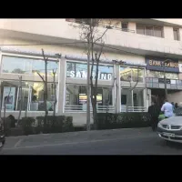 ۷۵متر تجاری/دو بر/ تاپ لوکیشن/ سقف بلند