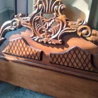 تخت خواب دو نفره همراه با میز وکمد وصندل