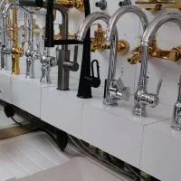 توالت فرنگی خروجی 10 بلوار غدیر بین غدیر 15 و 17