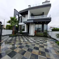 جذب مشاور فعال خانم در هلدینگ املاک