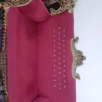 مبل خوش رنگ سلطنتی