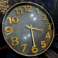 ساعت دیواری