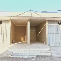 دو دهانه مغازه به صورت انباری هم اجاره داده میشود