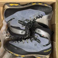 کفش کوهنوردی تکپوش زامبرلن ایتالیایی سایز 41